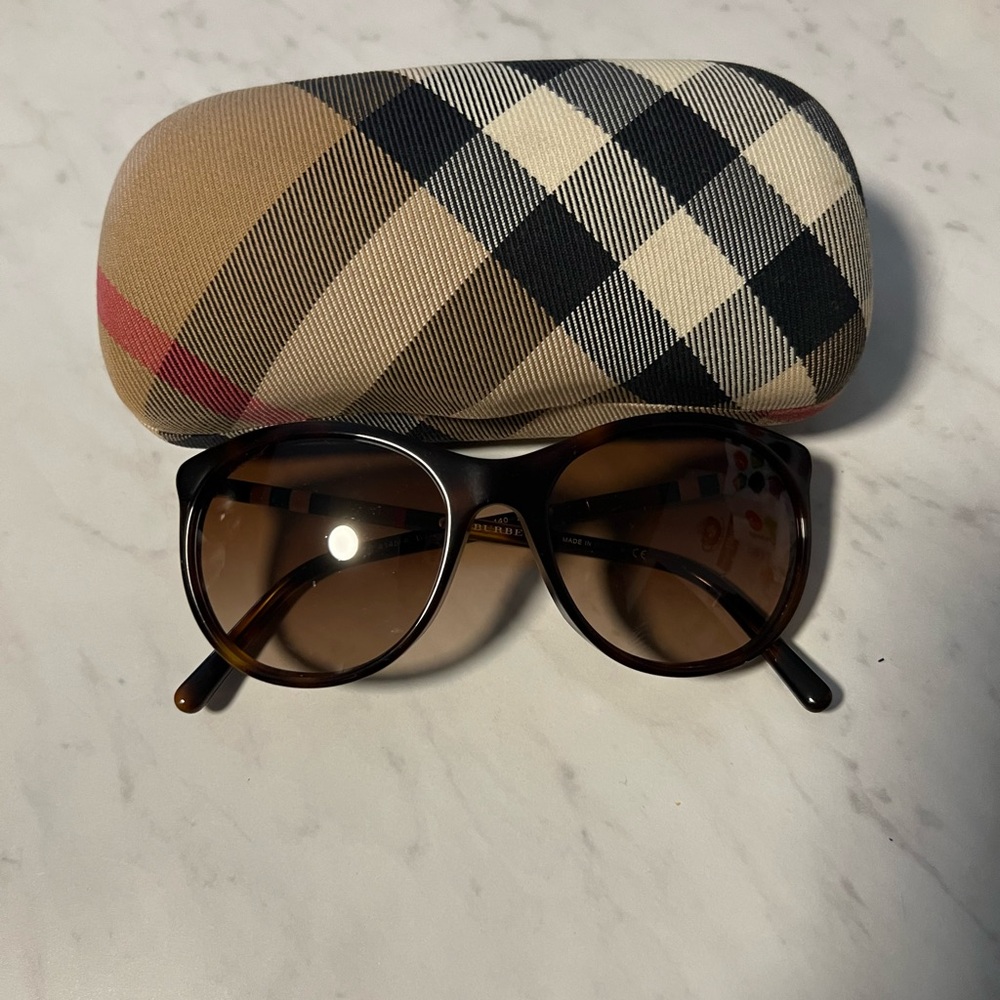 Burberry sunglasses